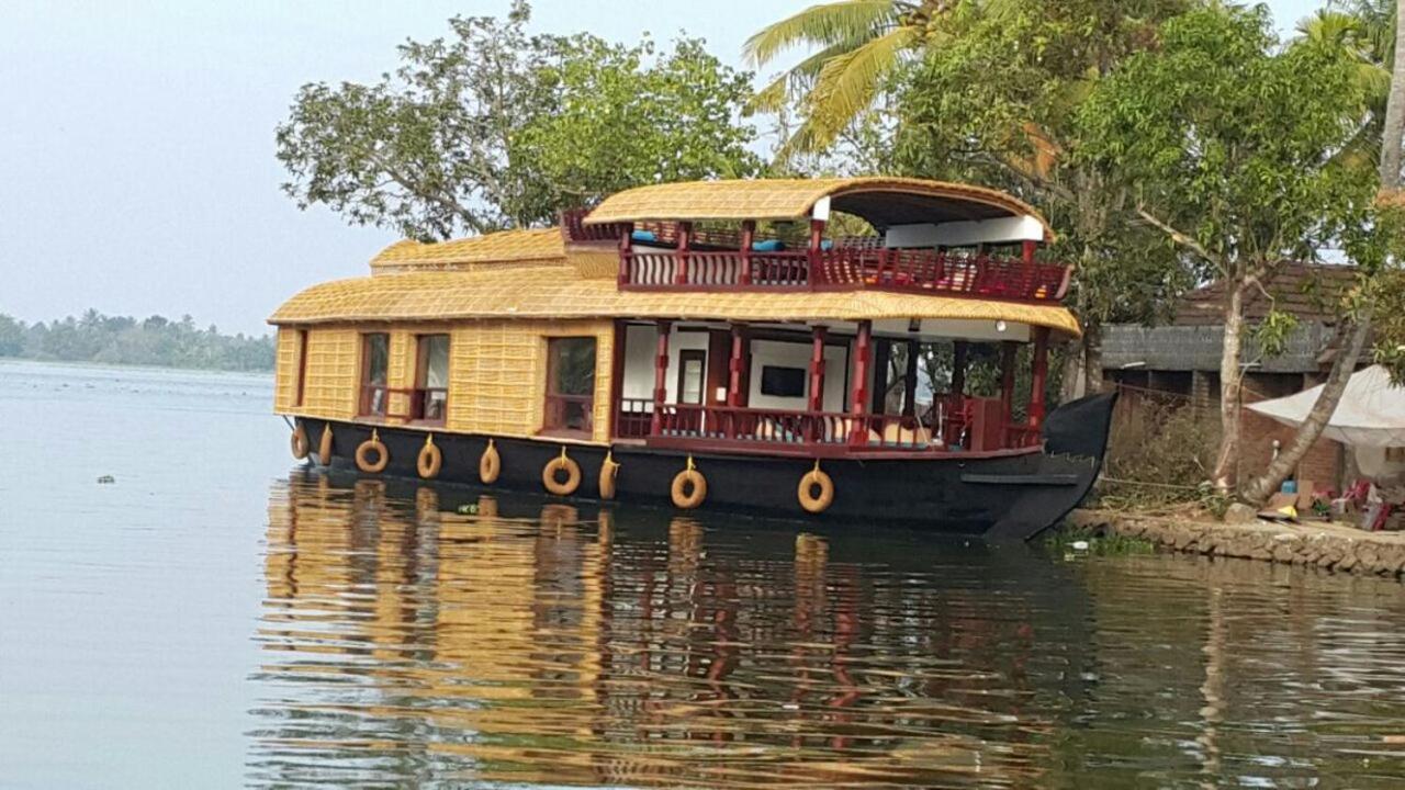 מלון Alappuzha Why Not Houseboat מראה חיצוני תמונה
